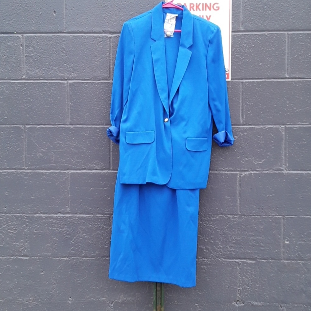Dress Suit